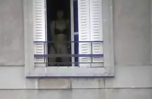 XXX Grandes tetas morena juega videos de sexo oral para mujeres