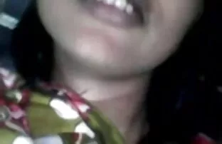 XXX priya's tetas chupar bucal xxx