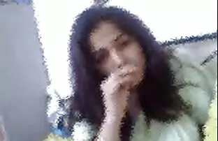 XXX Adolescente Amateur sexo oral lesbici R57